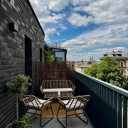 Inpoint Central Suites With Parking Available Krakow Exterior photo