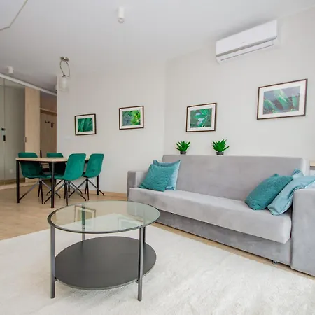 Inpoint Central Suites With Parking Available Krakow Exterior photo