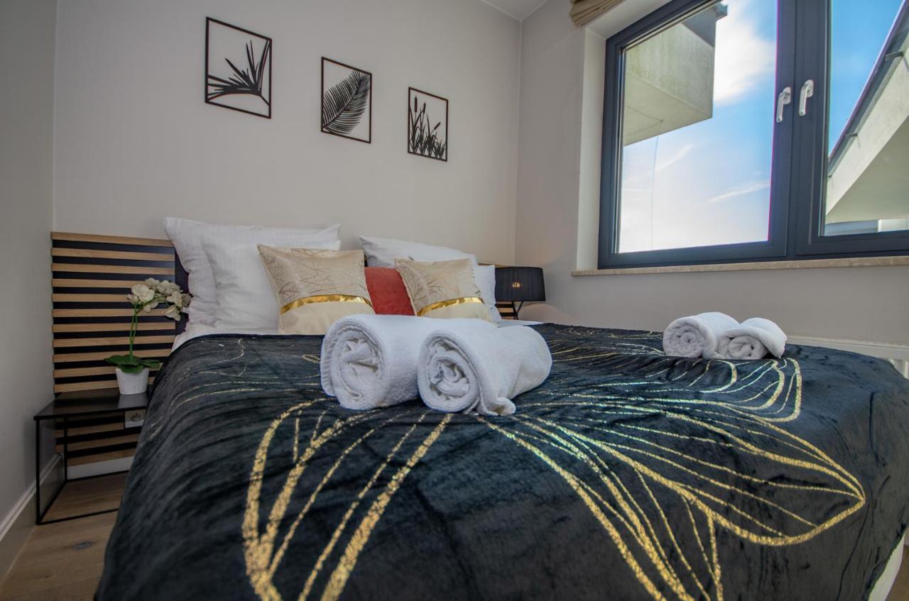 Inpoint With Parking Available 3*