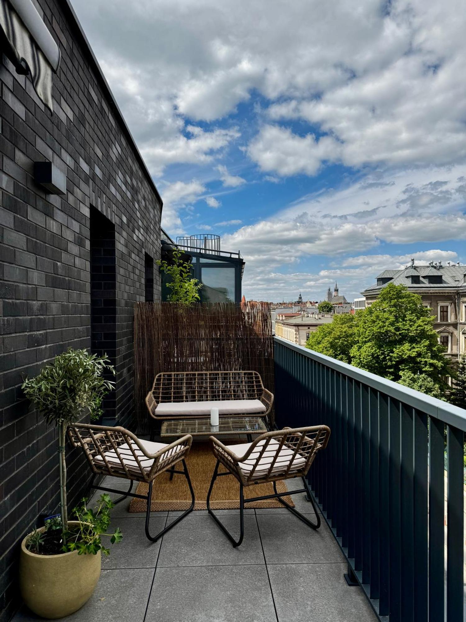 Inpoint With Parking Available Aparthotel 3*