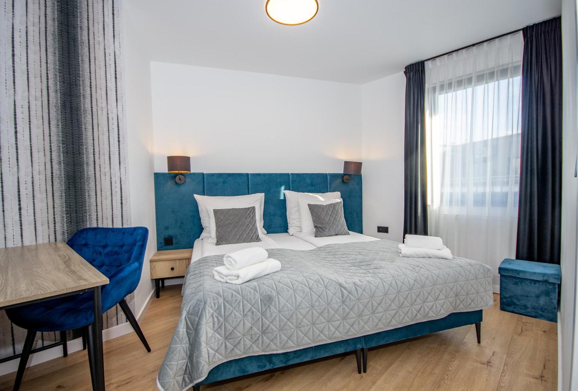 Inpoint With Parking Available Hotel apartamentowy Kraków